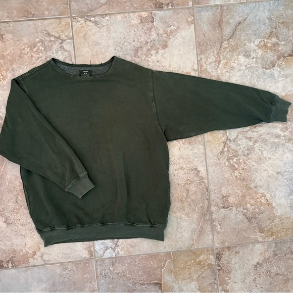 aerie Sweaters - Aerie Women’s M Olive Green Crew Neck Sweater Pullover Pockets Athleisure Cozy